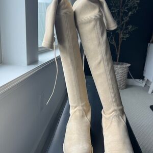 Stuart Weitzman Lowland Knee-High Boots